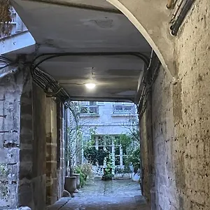 Le Sublime Saint Paul - 4 , Paris France